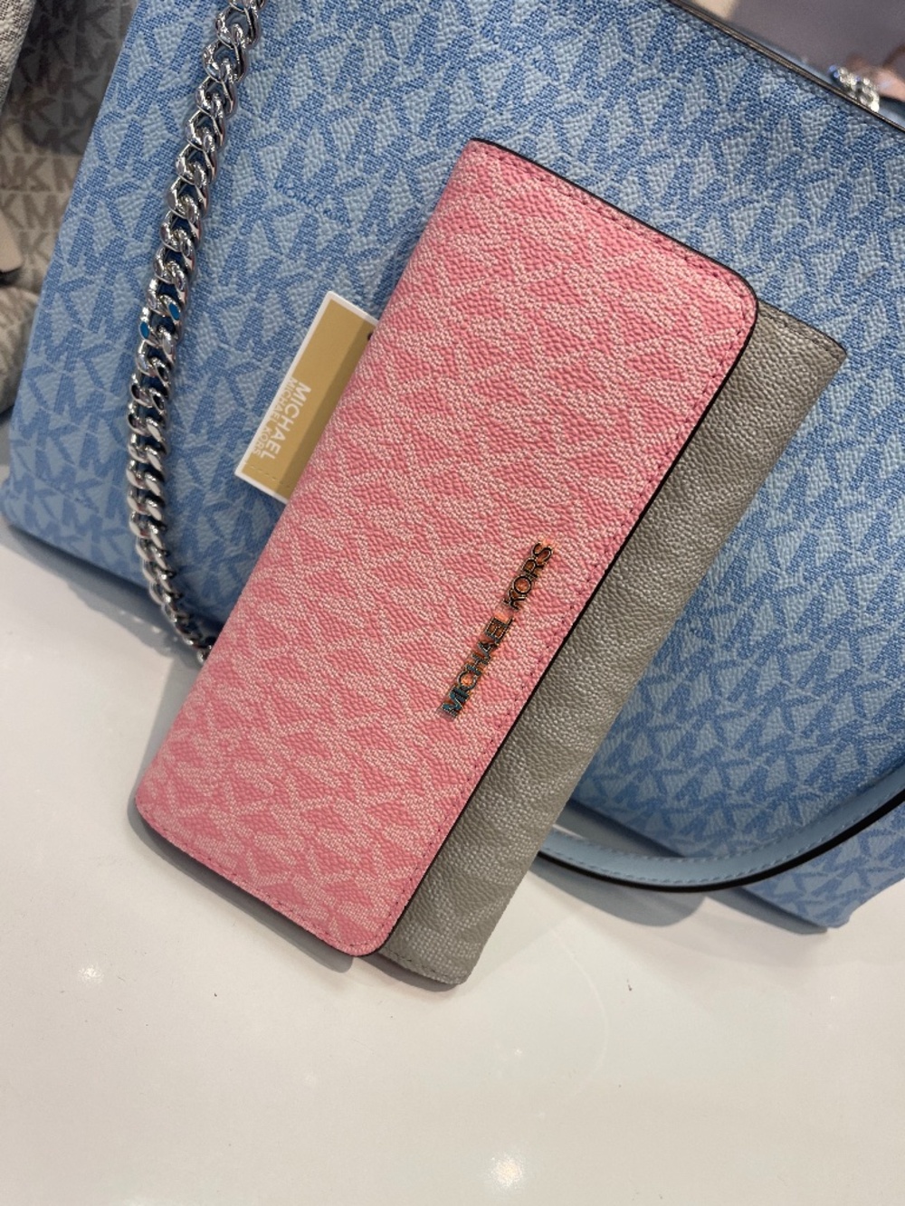 MICHAEL KORS Jet Set Large Signature Logo Tri-Fold Wallet Trifold Carnation Mul - Picture 1 of 16